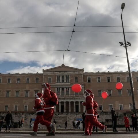 Κλειστό το κέντρο της Αθήνας την Κυριακή 21 Δεκεμβρίου για το Santa Run 2025 - Δείτε αναλυτικά τους δρόμους και τις οδηγίες της ΕΛΑΣ για τους οδηγούς
