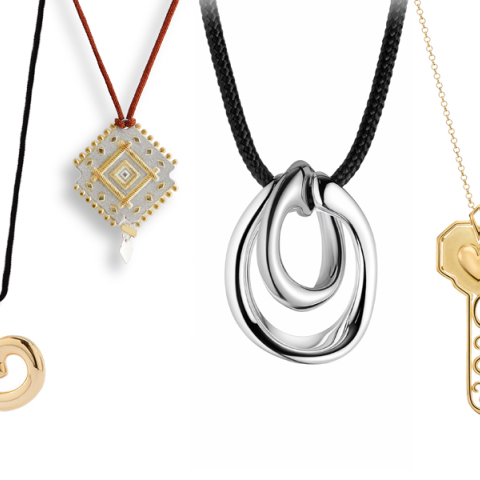 Ψωνίζουμε λαμπερά γούρια για το 2026 