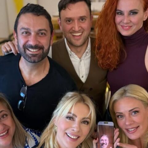 Στο Πάρα Πέντε: Οι πρωταγωνιστές είδαν μαζί το reunion της σειράς - Σε βιντεοκλήση ο Γιώργος Καπουτζίδης