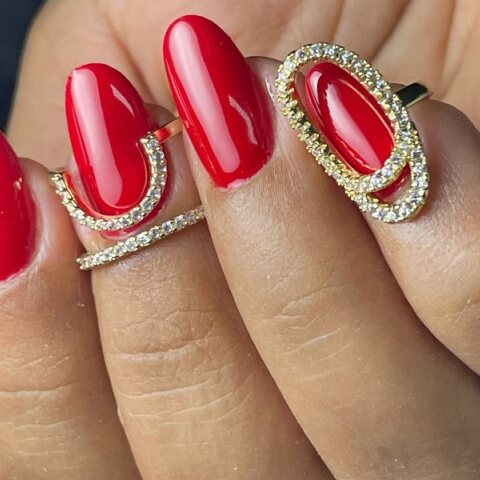 Αυτό το τρεντ στα νύχια εκφράζει πολύ κόσμο και φαίνεται ότι αποτελεί και οικονομικό δείκτη 