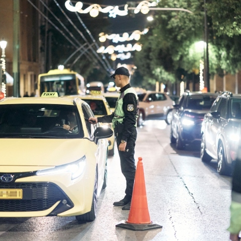 Η μείωση της οδήγησης υπό την επήρεια αλκοόλ στην Ελλάδα δεν ήρθε από «παιδεία», αλλά από αυστηρούς ελέγχους και επιβολή του νόμου.