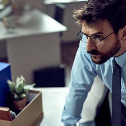 Ανεργία: Ο αριθμός και η σιωπή πίσω του