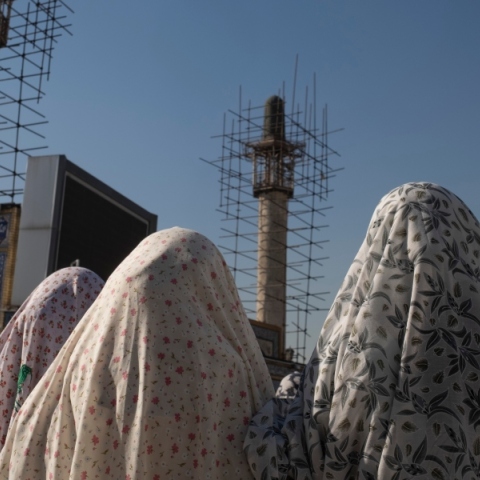 Ιράν: Η αιματηρή πραγματικότητα και η τυφλή ιδεοληψία του δήθεν προοδευτισμού