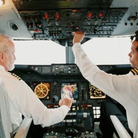 Πόσο νηφάλιοι είναι οι πιλότοι σε κάθε πτήση; Τα αυστηρά μέτρα πριν από την απογείωση