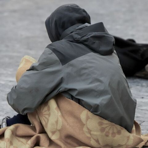 Έκτακτα μέτρα για την προστασία των αστέγων από τις χαμηλές θερμοκρασίες σε Αθήνα και Πειραιά