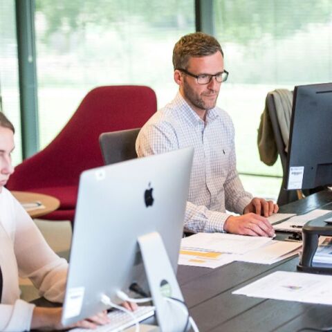 Νέα ανάλυση ΚΕΦΙΜ: Η Ελλάδα με τη δεύτερη υψηλότερη πραγματική φορολόγηση της εργασίας στην ΕΕ 