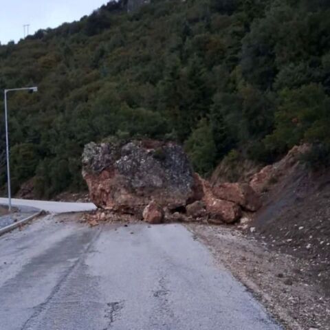 Πτώση βράχου