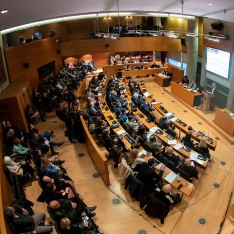 Σύγκρουση για τα δημοτικά ΜΜΕ Θεσσαλονίκης: Αλλαγή διοίκησης στη ΔΕΠΘΕ ζητά η παράταξη «Θεσσαλονίκη Για Όλους» - Καταγγελίες στο Δημοτικό Συμβούλιο