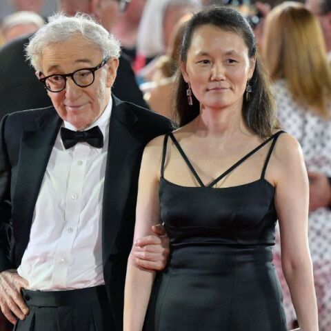 Σουν-Γι Πρέβιν: Τα μηνύματα της συζύγου του Γούντι Άλεν στον Τζέφρι Έπσταϊν κατά του κινήματος #MeToo και οι αιχμές για τον Ρόναν Φάροου