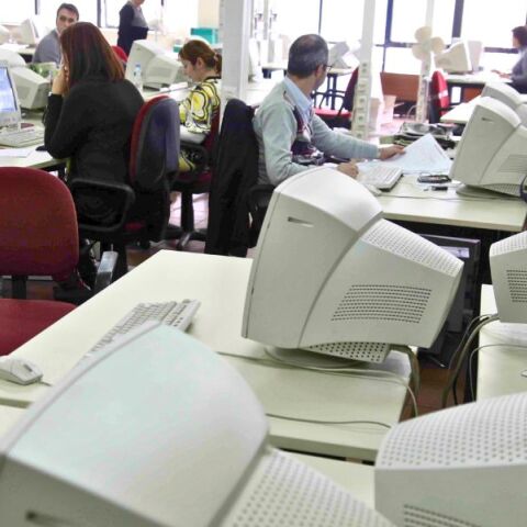 H μονιμότητα στο δημόσιο ως πολιτικό παίγνιο