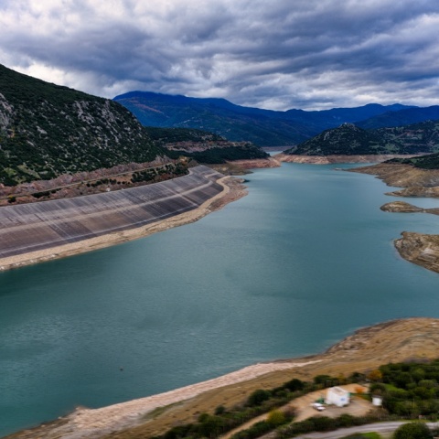 Λίμνη Μόρνου 
