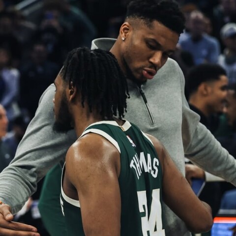 Μπακς: Τα «ελάφια» πέρασαν από το Ορλάντο με μπροστάρη Καμ Τόμας