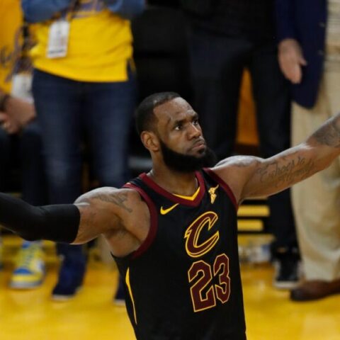 ΛεΜπρόν Τζέιμς: Φουντώνουν οι φήμες επιστροφής στο Κλίβελαντ για το Last Dance