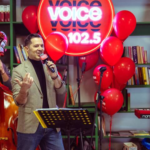 Η Αθήνα γιόρτασε τον έρωτα στο κέντρο της πόλης με τον Voice102.5