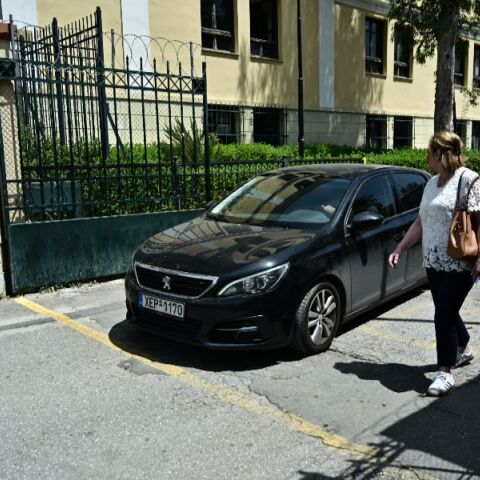 Συναγερμός στην Ευελπίδων: Κρατούμενος φέρεται να απέδρασε από τα δικαστήρια