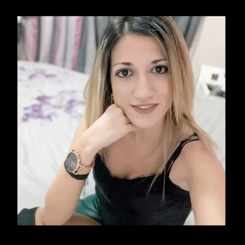 Διάσημα εγκλήματα | Η γυναικοκτονία της Ντόρας Ζαχαριά: Όταν η εμμονή βαφτίζεται αγάπη