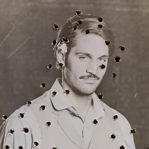 Βασίλης Ζαφειρόπουλος: Συνέντευξη για την παράσταση «Το τρίτο στεφάνι»