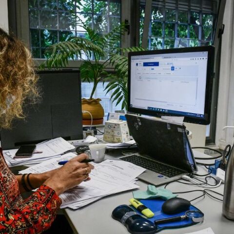 Η κυβέρνηση ενεργοποιεί νέα εργαλεία για την εκκαθάριση εκκρεμοτήτων σε εφάπαξ στο Δημόσιο και πληρωμές προς ιδιώτες - Πτώση ληξιπρόθεσμων χρεών τον Δεκέμβριο