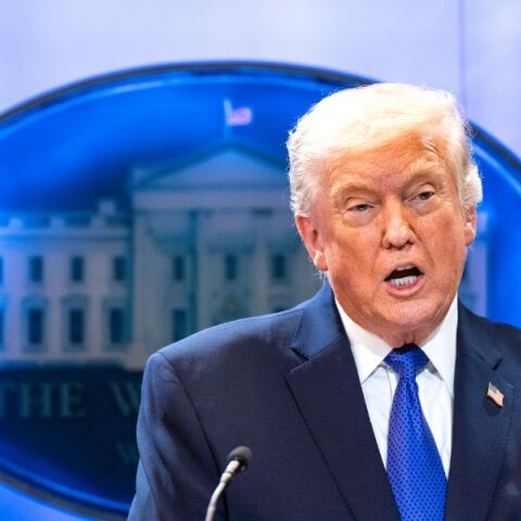 Το Ανώτατο Δικαστήριο ακύρωσε τους παγκόσμιους δασμούς του Ντόναλντ Τραμπ ως αντισυνταγματικούς - Ο πρόεδρος των ΗΠΑ απαντά με νέο οριζόντιο φόρο εισαγωγής 10%.