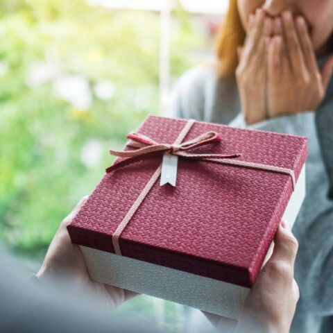 Ποιοι γιορτάζουν σήμερα 22 Φεβρουαρίου; Το εορτολόγιο της Athens Voice σου τους θυμίζει. Μην ξεχάσεις να τους δώσεις τις καλύτερες ευχές σου!