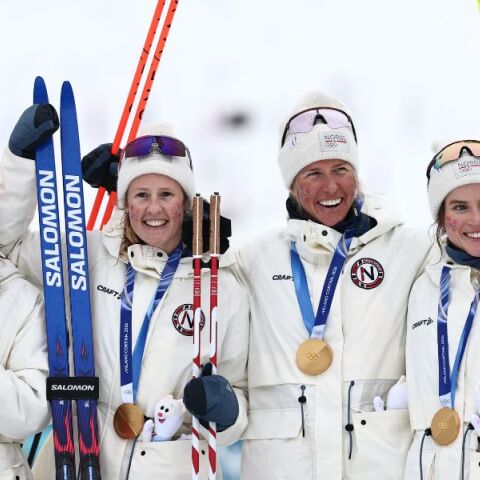 Η Νορβηγία στην κορυφή των Χειμερινών Ολυμπιακών Αγώνων - Πώς μια χώρα 5,7 εκατ. κατοίκων πέτυχε ιστορικό ρεκόρ μεταλλίων, εκτοπίζοντας τις υπερδυνάμεις.