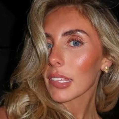 Η Μπόνι Μπλου και το αμφιλεγόμενο πείραμα τεκνοποίησης 