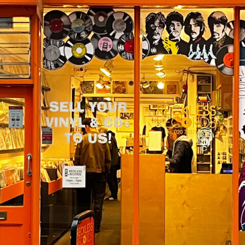 Αγοράζοντας δίσκους στο Λονδίνο το 2026: See It, Pay It, Got It