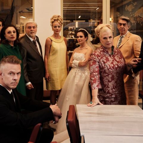 Δείτε τις πρώτες φωτογραφίες από το «Τζένη Τζένη» σε σκηνοθεσία Νίκου Καραθάνου - Πρεμιέρα 23 Απριλίου στο Δημοτικό Θέατρο Πειραιά με έναν λαμπερό θίασο.