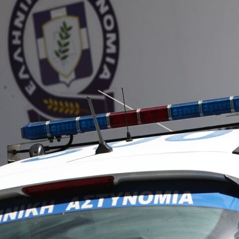 Άγιος Παντελεήμονας: Στον Ερυθρό Σταυρό 17χρονος μετά από επίθεση με αιχμηρό αντικείμενο έξω από το σχολείο του - Τραυματίστηκε στον μηρό 