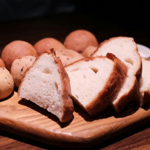 Είναι αλήθεια ότι κόβοντας τους υδατάνθρακες χάνουμε πιο εύκολα  βάρος;