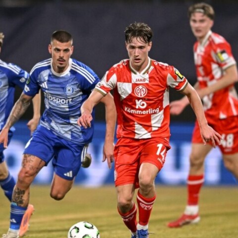 Conference League: Όρθια η ΑΕΚ Λάρνακας κόντρα στην Πάλας – Ισοπαλία για Μάιντζ, νίκη στο 93′ για Φιορεντίνα