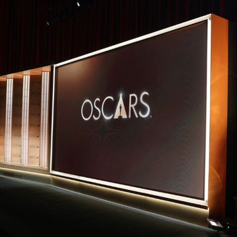 Ρεκόρ, ιστορικές υποψηφιότητες και απρόσμενες ιστορίες χαρακτηρίζουν τα Όσκαρ 2026, σε μια από τις πιο αμφίρροπες χρονιές των βραβείων.