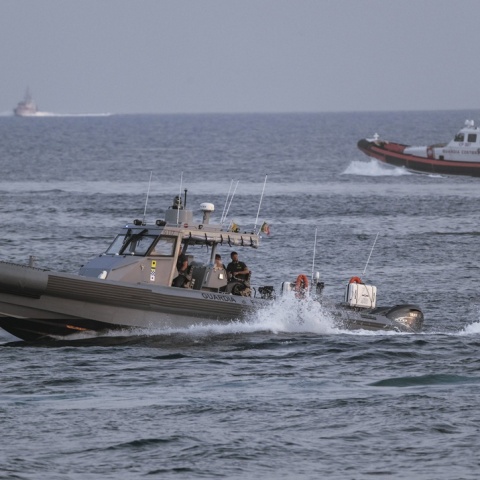 Σκάφος των ιταλικών αρχών στη Λαμπεντούζα