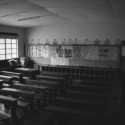 Άδεια σχολική τάξη