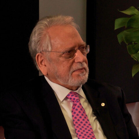 Vidcast | Γιώργος Χρούσος: Πώς τα πρώτα παιδικά χρόνια διαμορφώνουν τη ζωή μας