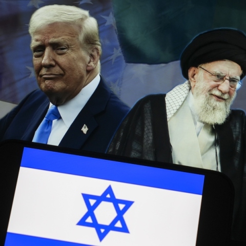 Ντόναλντ Τραμπ, Αλί Χαμενεΐ