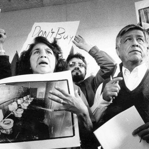 Η Ντολόρες Χουέρτα και ο Σέζαρ Τσάβες