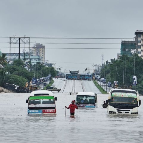 ΟΗΕ: Νέα προειδοποίηση για το κλίμα - Ο πλανήτης σε ιστορική ανισορροπία καθώς το αναμενόμενο Ελ Νίνιο απειλεί με νέα ρεκόρ ζέστης.