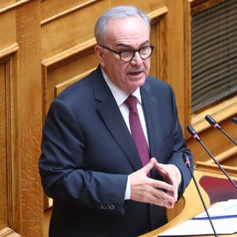 Ο Νίκος Παπαθανάσης υπέγραψε την ένταξη έργων 12,3 εκατ. ευρώ για την ενεργειακή θωράκιση των νοσοκομείων Ιπποκράτειο και Τρικάλων μέσω προγραμμάτων ΕΣΠΑ.