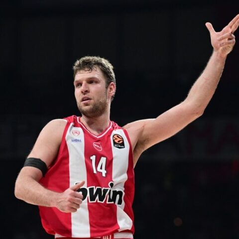 Βεζένκοφ: «Ο Μπαρτζώκας είναι πολύ παθιασμένος, μου αρέσει να παίρνω την ευθύνη»