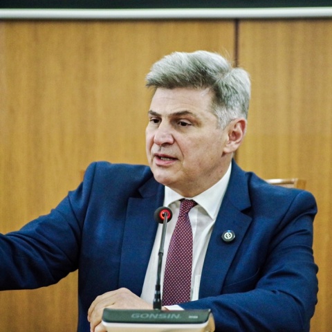 Νικόλας Φαραντούρης