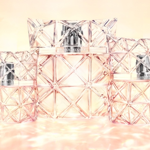 im_lumiere_edp_2026_-_still_digital_visual_trio_flacons_rgb_2000x2000px_300dpi__2_