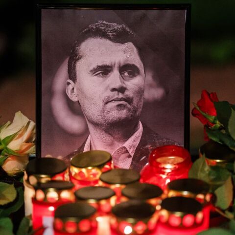 Δολοφονία Τσάρλι Κερκ: «Δεν υπάρχει ταύτιση σφαίρας και όπλου», υποστηρίζουν οι δικηγόροι του Τάιλερ Ρόμπινσον