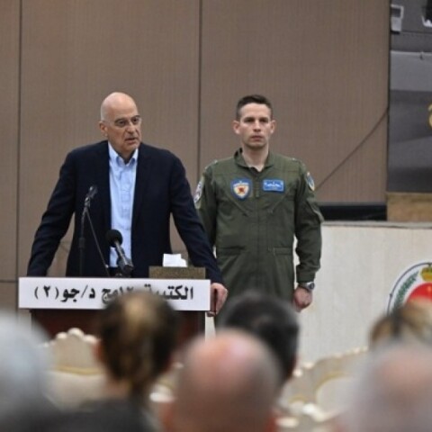 Επίσκεψη Νίκου Δένδια στην ελληνική στρατιωτική δύναμη στη Σαουδική Αραβία