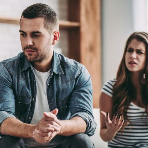 Ιδιωτικός ερευνητής αποκαλύπτει το απρόσμενο στοιχείο που εντοπίζει σε κάθε άνδρα που απατά και τα τεχνολογικά εργαλεία που χρησιμοποιεί για να τον ξεσκεπάσει.