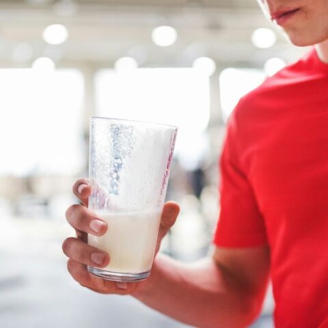 Έρευνα: Τι συμβαίνει στο σώμα όταν παίρνετε πρωτεΐνη σε σκόνη καθημερινά - Πότε ωφελεί κυρίως και γιατί ο χρόνος πρόσληψης είναι πιο σημαντικός από την ποσότητα