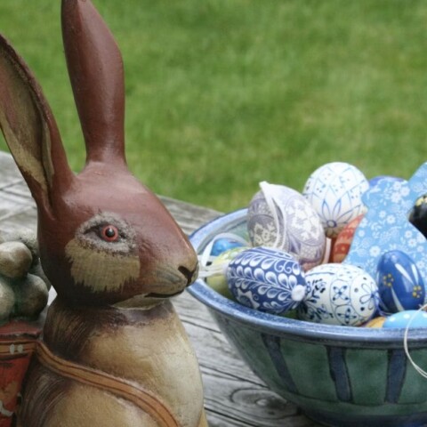 Πασχαλινά λαγουδάκια και αυγά