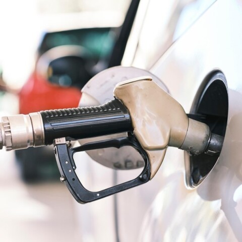 Βενζίνη σε αυτοκίνητο