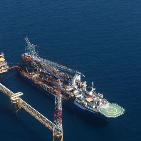 Ισραηλινά πλήγματα σε πετροχημική μονάδα του Ιράν - Απειλούνται οι διαπραγματεύσεις για κατάπαυση πυρός - Φόβοι για νέα ανάφλεξη.