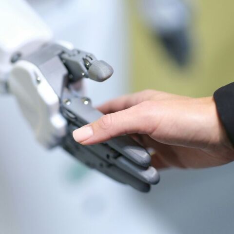 Ειδικός στην τεχνητή νοημοσύνη υποστηρίζει ότι ζούμε σε προσομοίωση, καθώς η τεχνολογία και η εικονική πραγματικότητα γίνονται όλο και πιο ρεαλιστικές